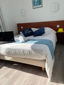 Hotels Hotel Restaurant Les Oceanides : photos des chambres