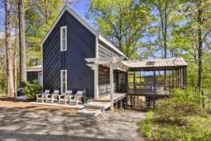 The Chalet on Sinclair with Private Dock and Kayaks! - Meriwether