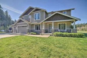 Spacious Carnation Home with Grill and Large Yard - Duvall