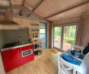 Appartements Adorable chalet avec jacuzzi privatif : photos des chambres