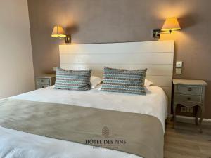 Hotels Hotel des Pins : Chambre Double avec Balcon