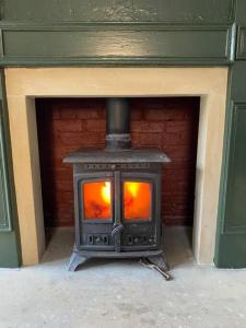 Peaceful cottage with fireplace Charleton Estate