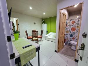 Fully-equipped 2-bedroom apartment in San José