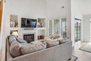 Bear Trap --- 206 October Glory