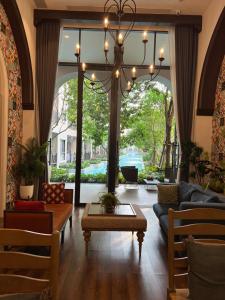 Rose Lacasita Huahin