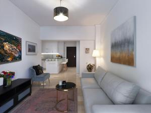 Local Athens Experience - Stylish Kypseli Retreat