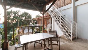 RedDoorz @ Camp Saint John Hotel La Union