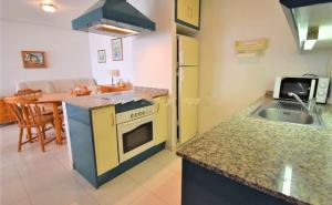 MAISON ENTIERE AVEC PISCINE, WIFI, GRAND SOLARIUM ET TERRAIN ARBORE