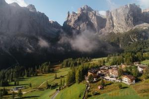 Kolfuschgerhof Mountain Resort