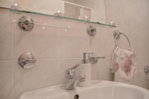 Room in Bol with terrace, air conditioning, WiFi 3758-4