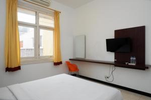 RedDoorz at Hotel Artama Pandanaran Semarang