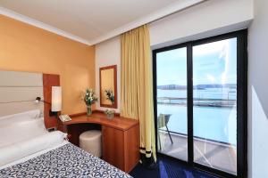 Superior Double Room with Sea View room in Hotel Ilirija