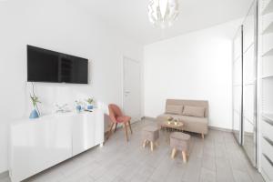 GuestHost - Piazza Tripoli Bright Apartments