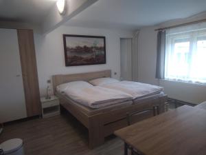 APARTMA HLUBOKA