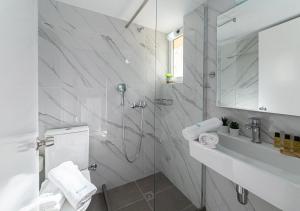 Family Room room in Roxani Hotel