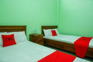 RedDoorz Syariah near Monumen Jogja Kembali