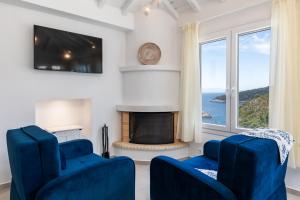 Kyklamino Home - Sea View, Quietly Defined
