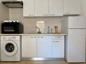 El Greco Apartment in Kos Town, Walking Distance to the Beach - No 15