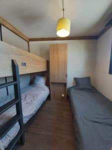 Campings Camping Sainte Mere Eglise : photos des chambres