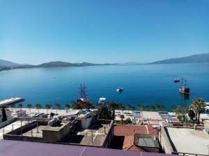 Seaview Apartment Detjoni