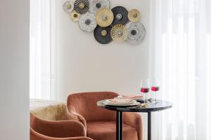 The Downtown Charming Apartments