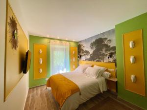 B&B / Chambres d'hotes Bastide Beaudinard : Chambre Double - Vue sur Piscine