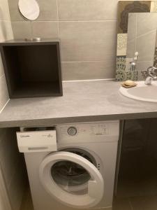 Appartements EXIGEHOME-Grand Studio en plein centre de Saint Germain en Laye : Appartement 1 Chambre