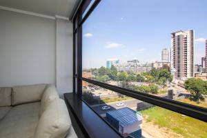 Sandton Smart Apartment Ten