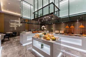 Atour Hotel Huzhou City Government - 4hvězdičkové hotely ve městě Chu-čou