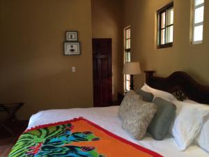 Unique Architecture, 3 Pools and Wi-Fi