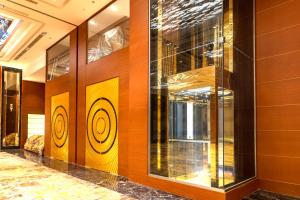 KAY-EM Spectra Hotel