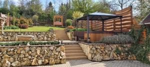 Paradise Apartmanház