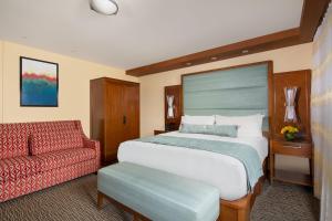 King Room with Sea View room in Cormorant Boutique Hotel
