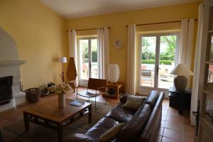 Maisons de vacances Spacious House With Wi Fi And Swimming Pool : photos des chambres