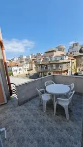 Apartament centru plaja modern - Constanţa