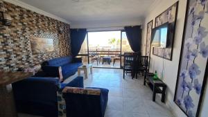 شاليه غرفتين بالمعمورة الشاطى على البحر صف ثان