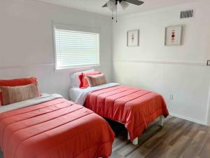 Sparkling Guest Home 2 bedroom-15 Minutes to Clearwater Beach