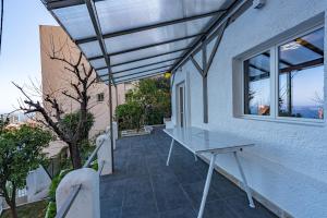 THE WHITE HOUSE BEAUSOLEIL- Monaco Border Waterfall & View of Sea and Monaco