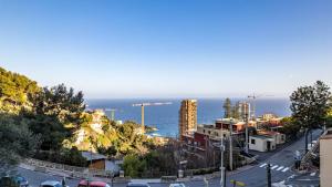 THE WHITE HOUSE BEAUSOLEIL- Monaco Border Waterfall & View of Sea and Monaco