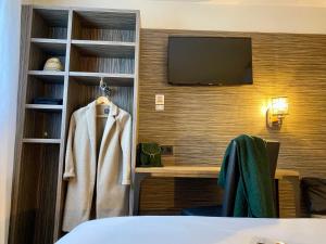 Hotels The Originals City, Angers Sud, Le Village 49 : photos des chambres