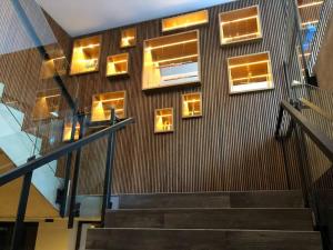 Departamento en destacado edificio céntrico