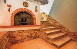 Pet Friendly Apartment In Ika With Wifi