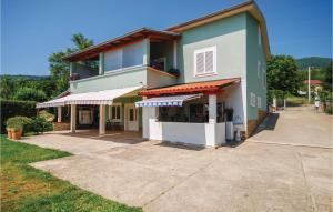 Pet Friendly Apartment In Ika With Wifi