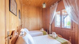 Cortijo La Tata Almayate Alto by Ruralidays