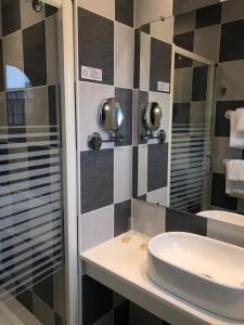 Hotels Hotel Anne De Bretagne BLOIS : photos des chambres