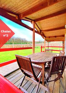 LES CHALETS DE SANCERRE : Chalet