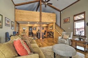 Private Clark Ranch Retreat with Mountain Views!