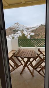 Theasis apartment