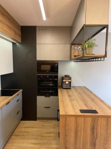 Apartament Stare Miasto 45 m2 balkon