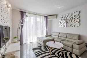 First choice apartment